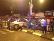  بالصور: إصابة طفيفة لشاب عربي بحادث طرق ذاتي مروّع بمدينة الرملة 